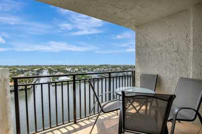 3912 S Ocean Boulevard #907 1