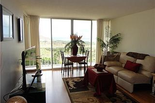 Makaha Valley Towers Condo