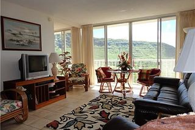 Makaha Valley Towers Condo