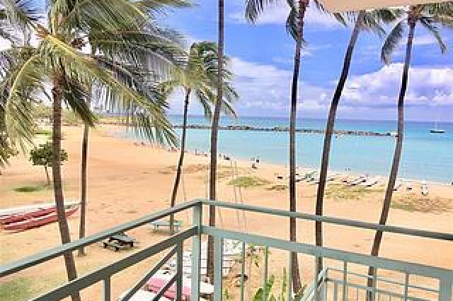 Pokai Bay Beach Cabanas Condo