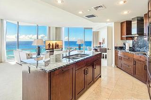 Trump Tower Waikiki Condo