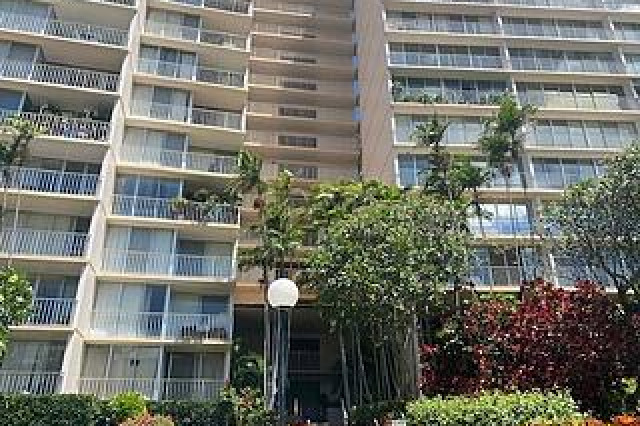 Makaha Valley Towers Condo