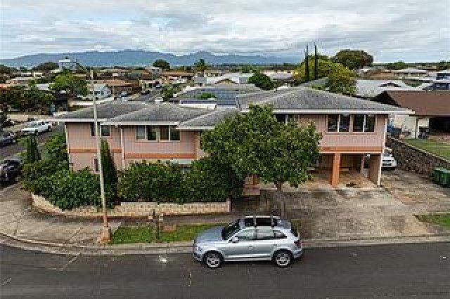 Pearl City-upper Multi-Family