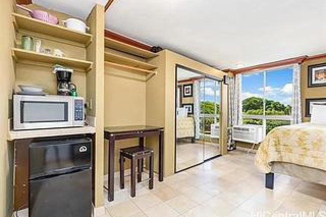 Waikiki Grand Hotel Condo