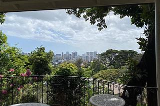 Makiki Heights Home