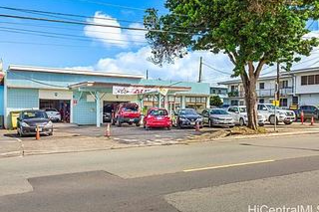 Wahiawa Commercial