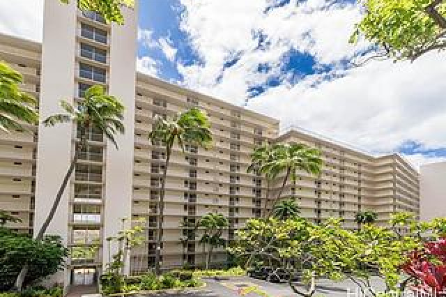 Makaha Valley Towers Condo