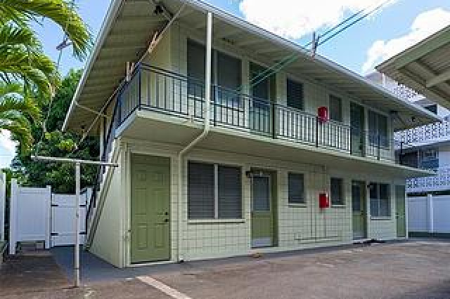 Moiliili Multi-Family