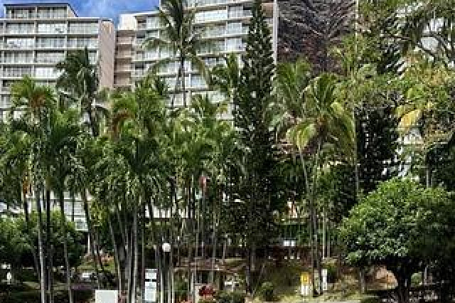 Makaha Valley Towers Condo