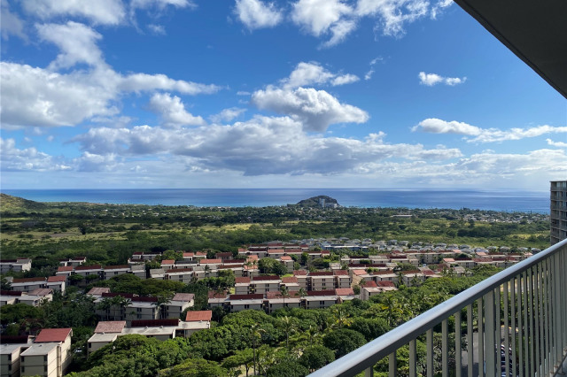 Makaha Valley Towers Residential Lease