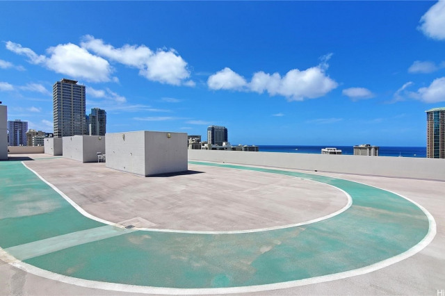 Keoni Ana Condominium