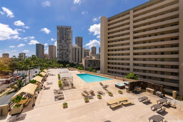 Hawaiian Monarch Condominium