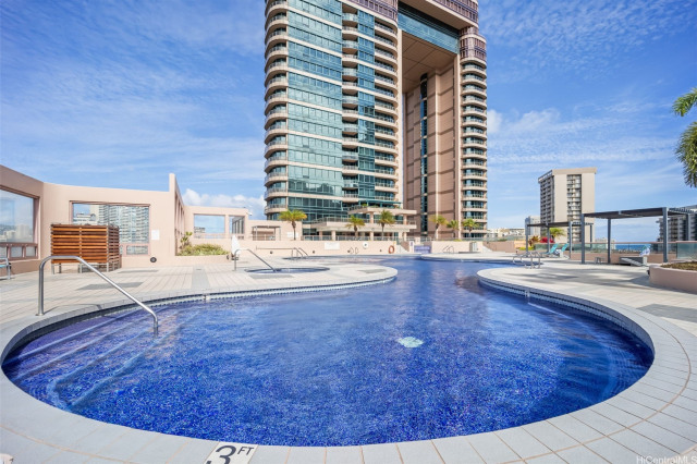Waikiki Landmark Condominium