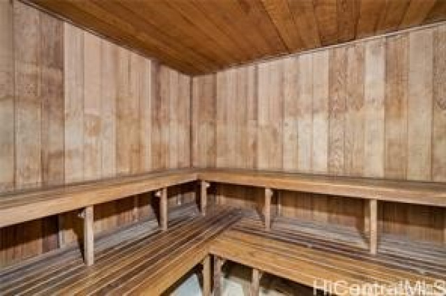 Colonnade On The Greens Residential Lease