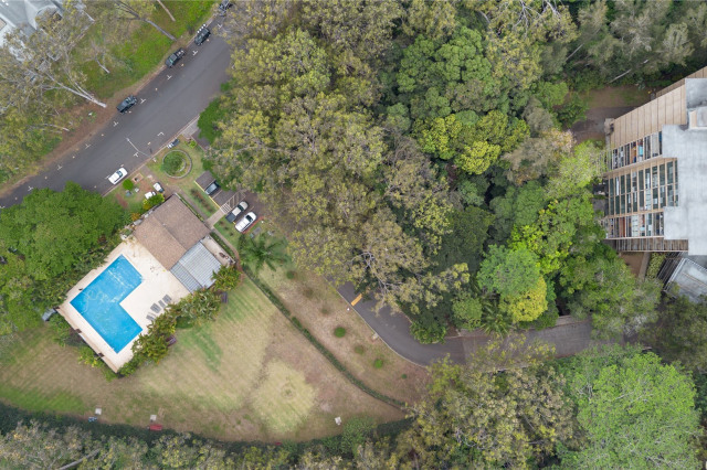 Waikalani Woodlands Condominium