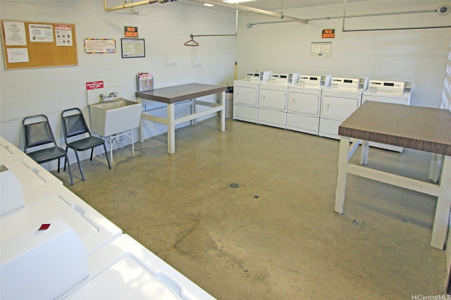Lakeview Plaza Residential Lease