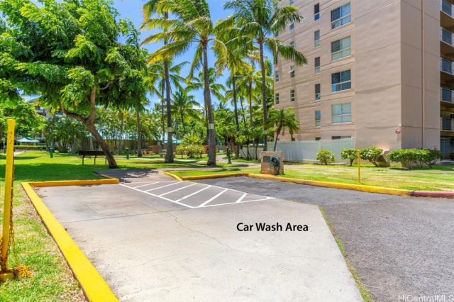 Country Club Village 6 Condominium
