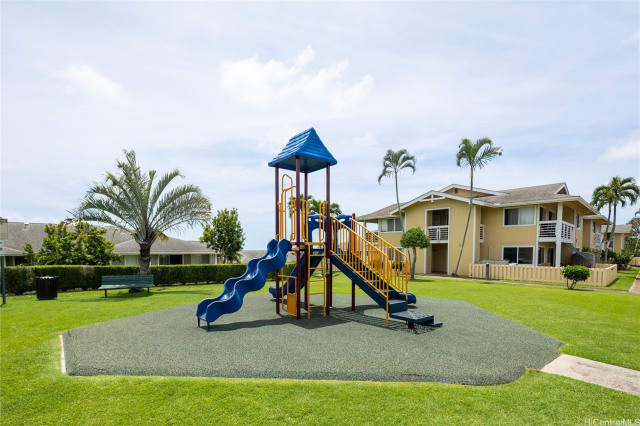 Kulana Knolls 2 Condominium
