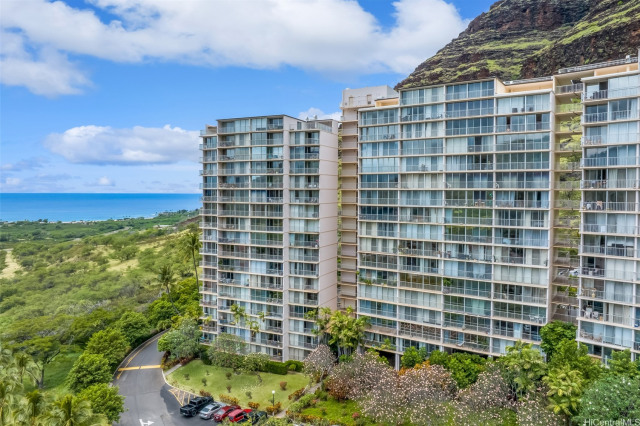 Makaha Valley Towers Condominium