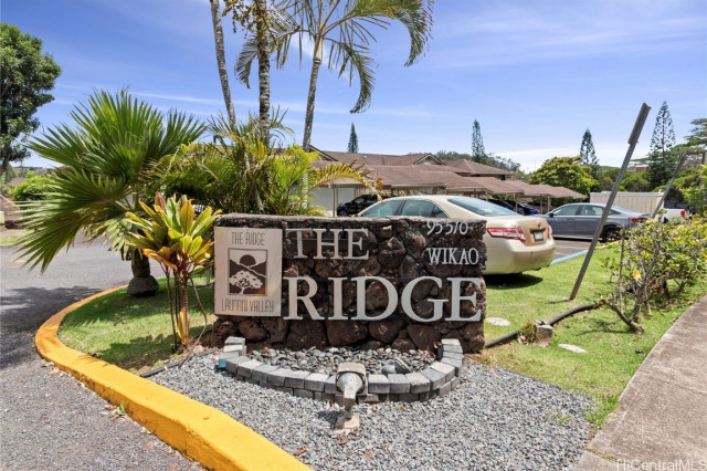 Ridge At Launani Valley Condominium
