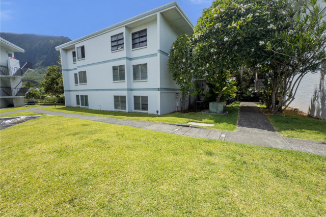 Na Pali Gardens Condominium