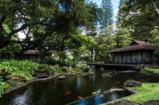 Queen Emma Gardens Condominium