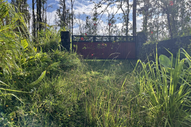 Ainaloa Land