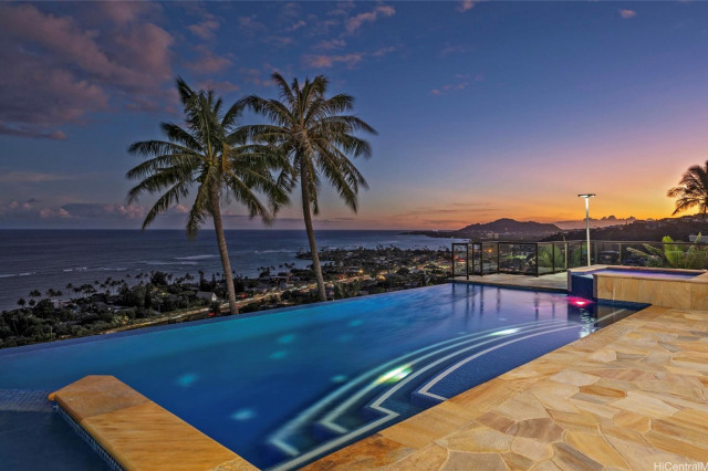 Hawaii Loa Ridge Home Residence