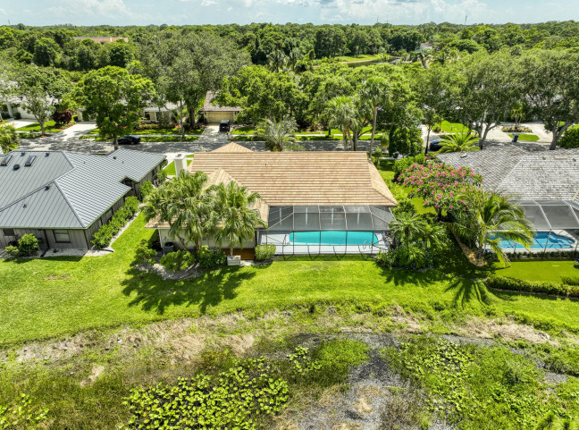 Just Listed | 18402 Lake Bend Drive