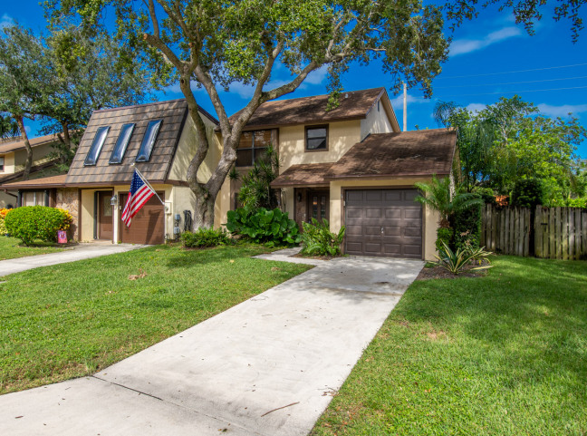 Just Listed | 1078 Raintree Lane