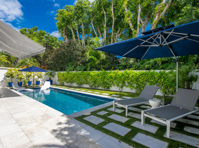 Just Listed | 200 Coral Cay Terrace