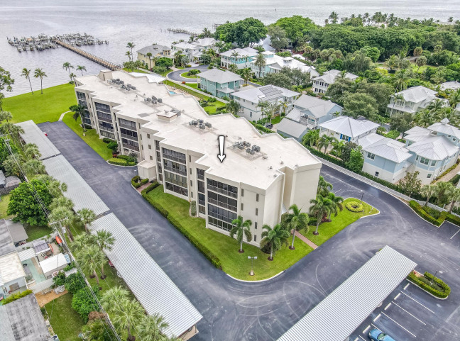 Just Listed | 150 SE Four Winds Drive #302
