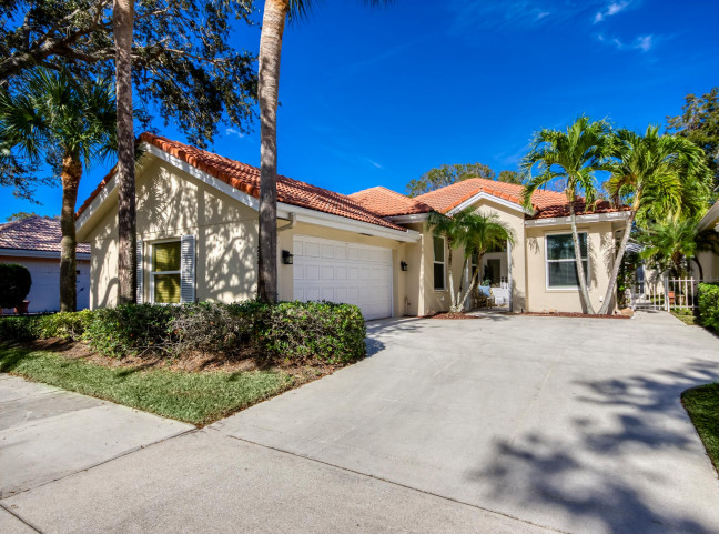Just Listed | 294 S Hampton Drive