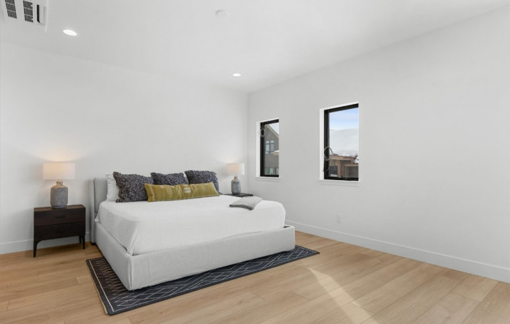 1222 Urban Way Photo