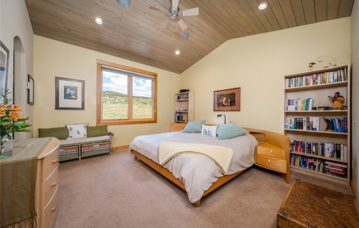 27373 Winchester Court Photo