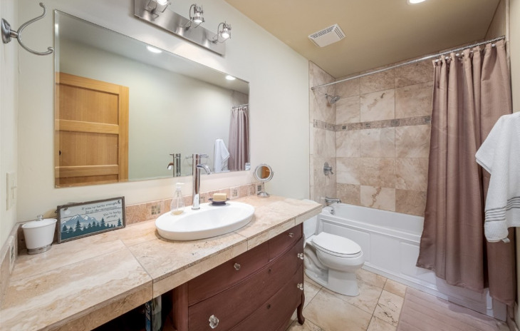 27373 Winchester Court Photo