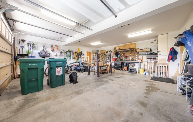 27373 Winchester Court Photo