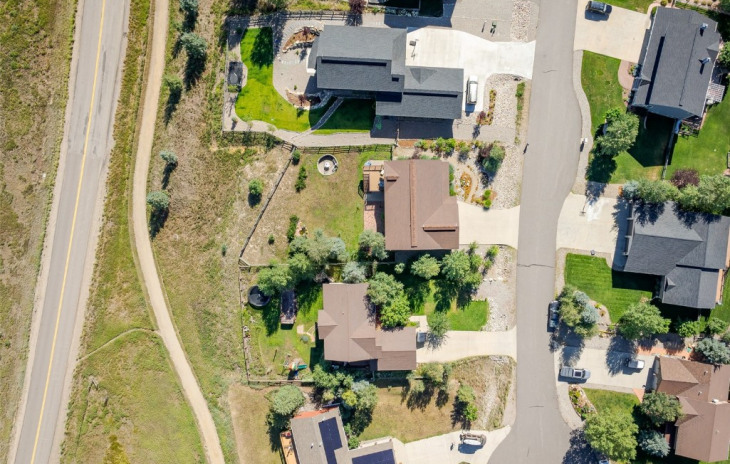 27373 Winchester Court Photo