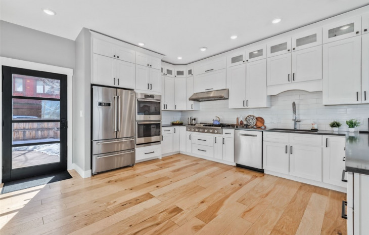 281 Locust Court Photo