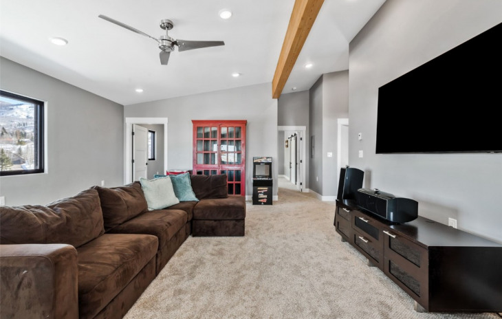 281 Locust Court Photo