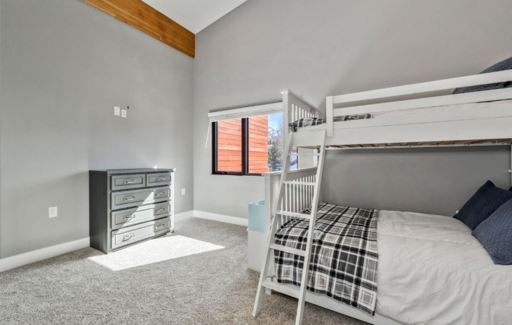 281 Locust Court Photo