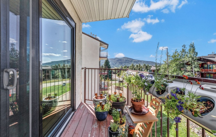 2035 Walton Creek Road Photo