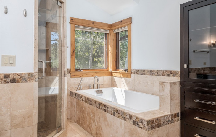 907 Merritt Street Photo