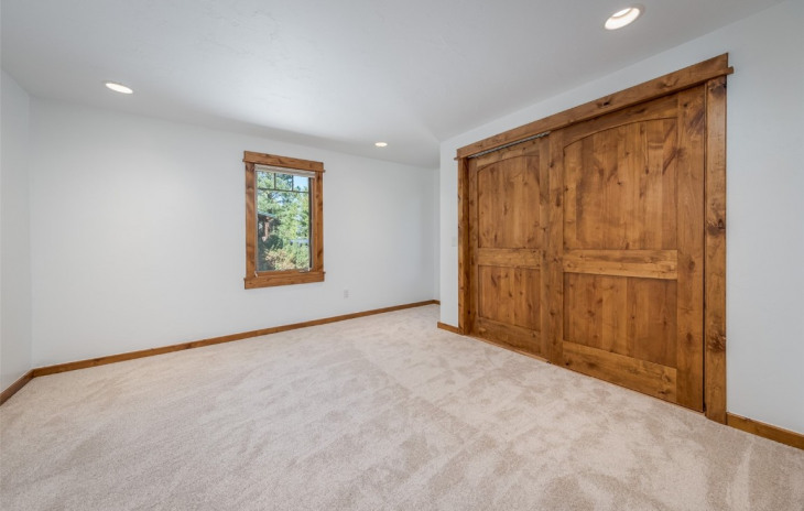 907 Merritt Street Photo