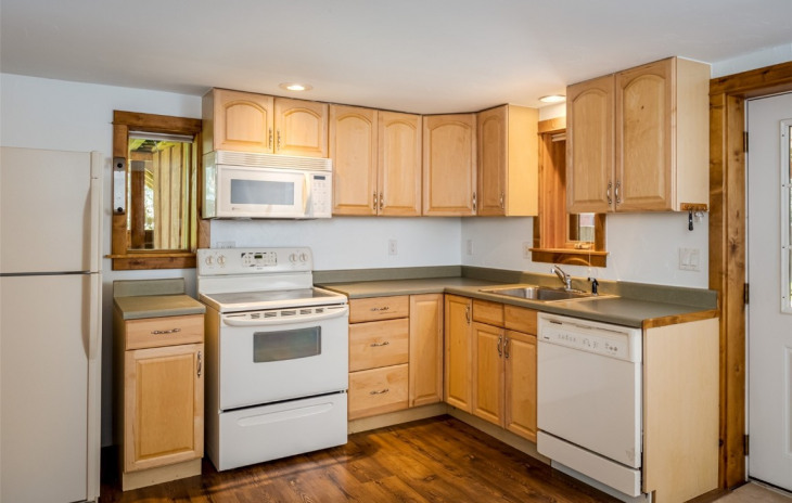 907 Merritt Street Photo