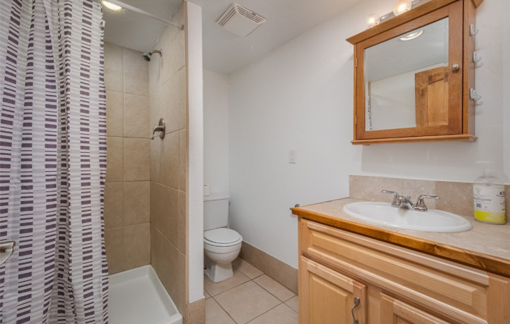 907 Merritt Street Photo
