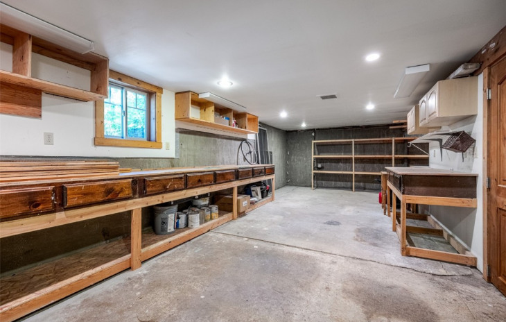 907 Merritt Street Photo