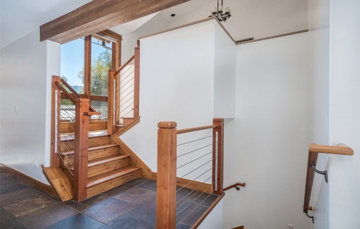 907 Merritt Street Photo