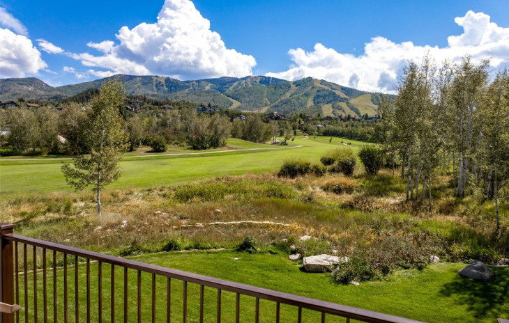 1144 Redwoods Drive Photo