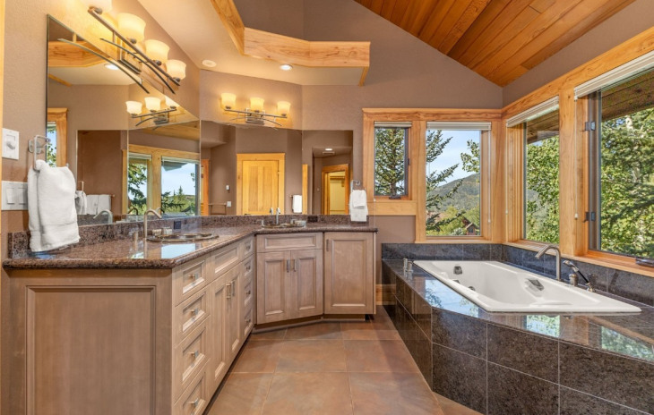 1144 Redwoods Drive Photo